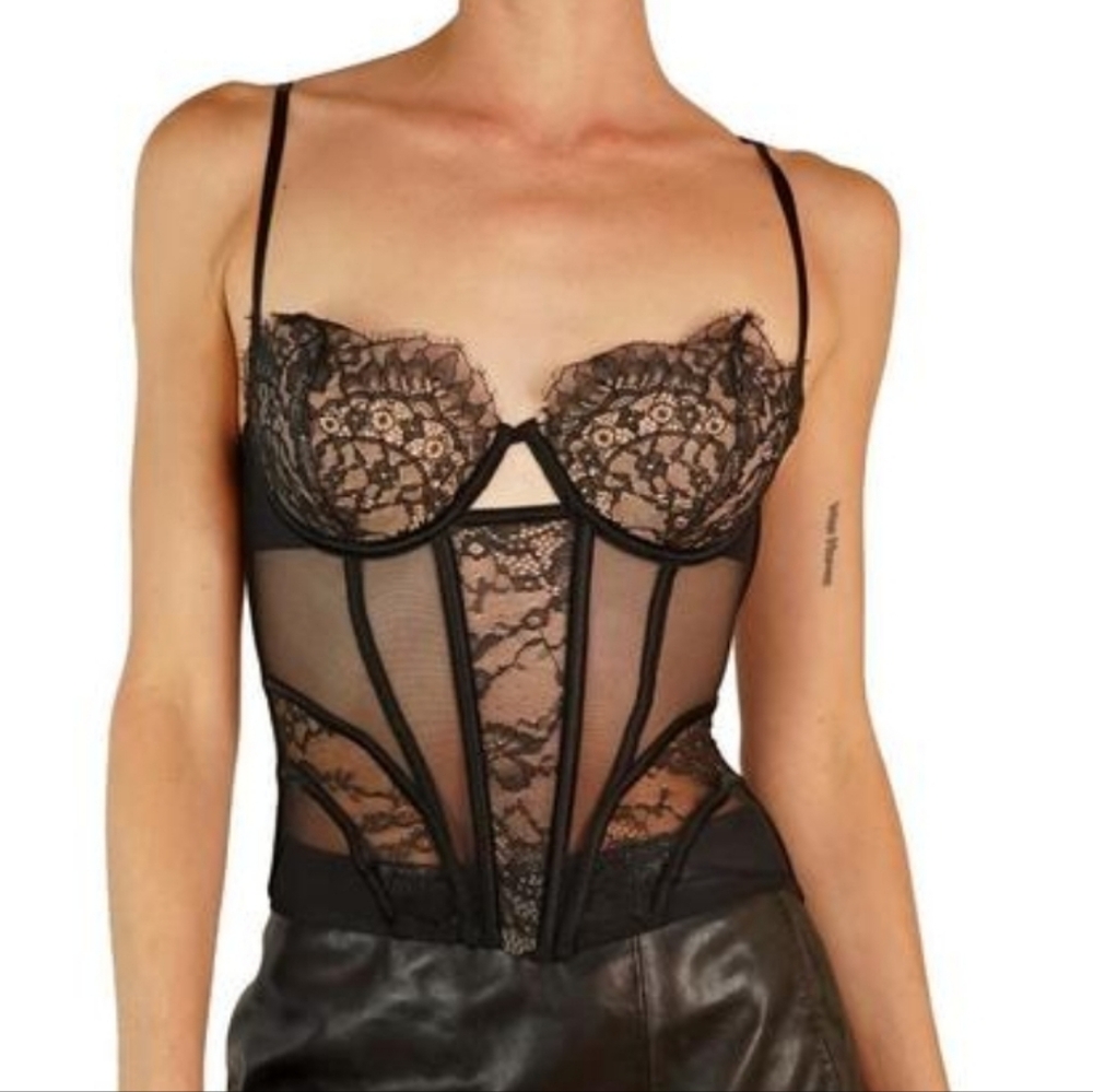Victoria's Secret Elegant Black Lace Bustier